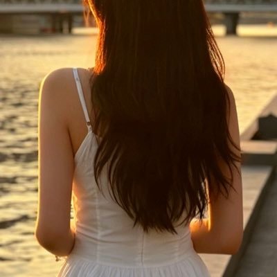 02毕业生 找到我就相当于找到了一个女朋友 看上的私聊我聊天号@AmeeraSham15024