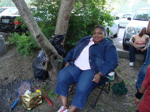 bonglette's profile picture. Love God and put him first and love people!