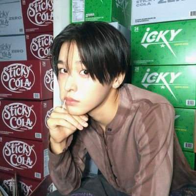24/7 i'm only thinking abt yuriku