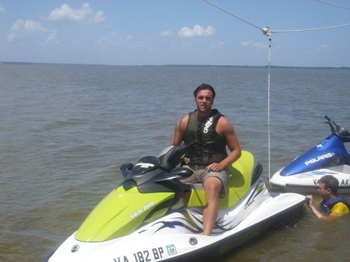 DRobb2282's profile picture. I love sports, country music, hanging with friends, and going to the beach.