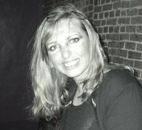 AntoniaSW's profile picture. Delving into the digital era of Communications & Social Media | Inquisitive. Lively. Endless intricacies |
These tweets express my own opinions.