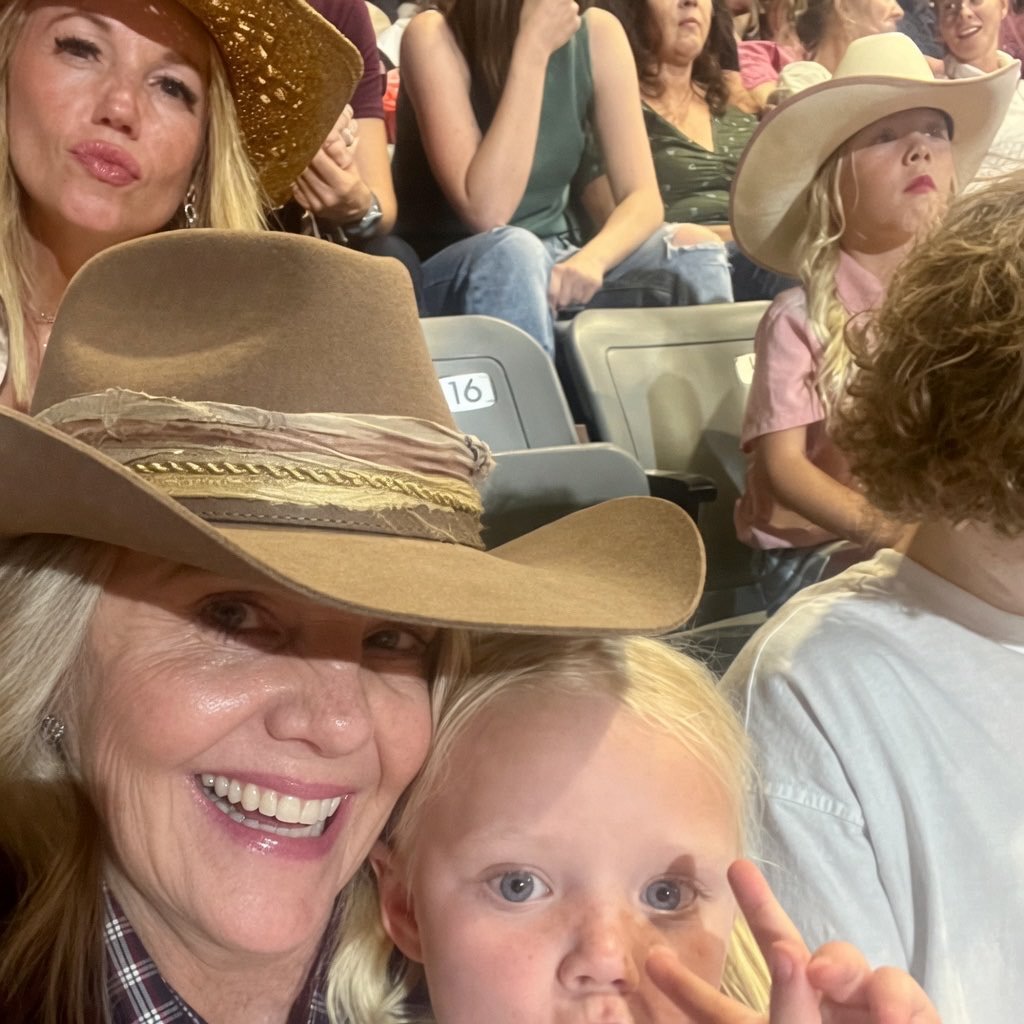 Church of Jesus Christ, lover of nature🌿, go UTES🙌🏼, Utah Jazz, Mammoth🏒, my children are my best friends ❤️ Fraud investigation. #merica🇺🇸
