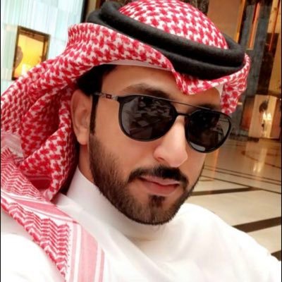 ماجستير شريعة وقانون | عضو لجنة متابعة قوانين مجلس الأمه | عضو جمعية المحامين الكويتية | اللَّهم إنَّك عفوٌ كريمٌ تحبُّ العفوَ فاعفُ عنّا.