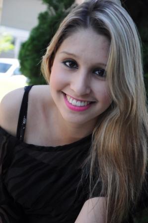 Uma quase jornalista, blogueira, louca por gatos,  moda e outras coisas mais!  
https://t.co/5dPnnF7gek
