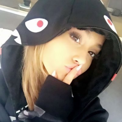 ▄︻╦芫≡══-- ⌯⁍💋