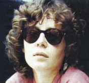 Brazilian avant-garde poet, 1952-1983. Copyright © 2010 by the Estate of Ana Cristina César (Portuguese). Copyright © 2010 by @rosangelaff123 (English).