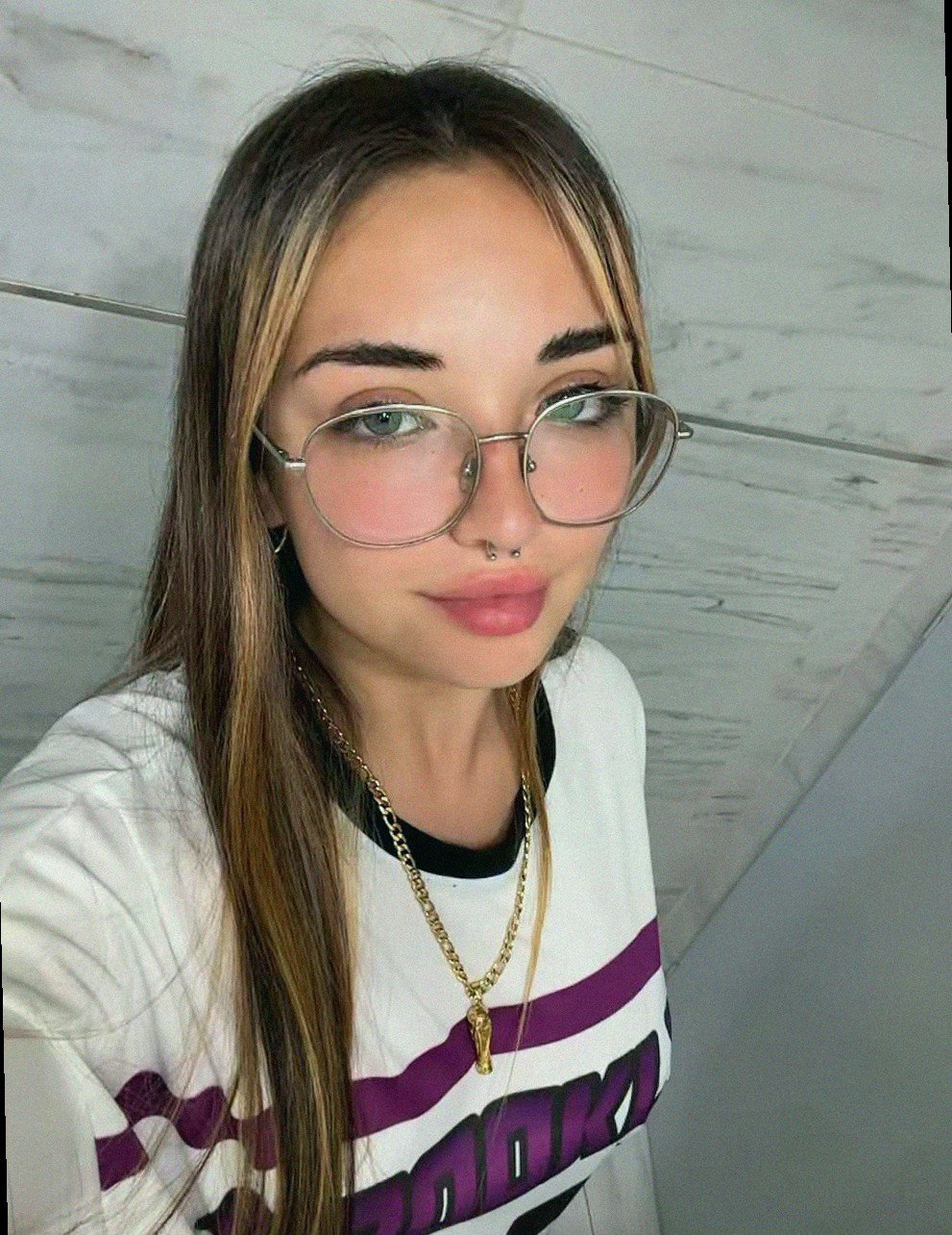 18 💌  
just made of... and i really need a content buddy ⬇️