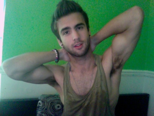 Ridiculously photogenic guy.