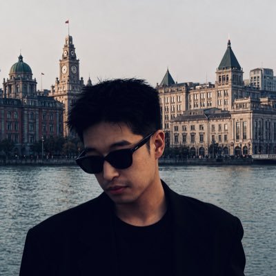 💸 ₿ 6 BTC Whale.
🏀Lakers Die-hard
🃏Semi-pro Poker Player
📍HONG KONG
📍Boston