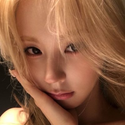 I-DLE IN 11 DAYS