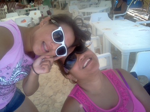 ACAPULQUEÑA DE NAC. PERO DIGNAMENTE CANCUNENSE.... HIJA AMOROSA  Y MADRE MUY ESTRICTA PERO MUY CARIÑOSA A LA VEZ...