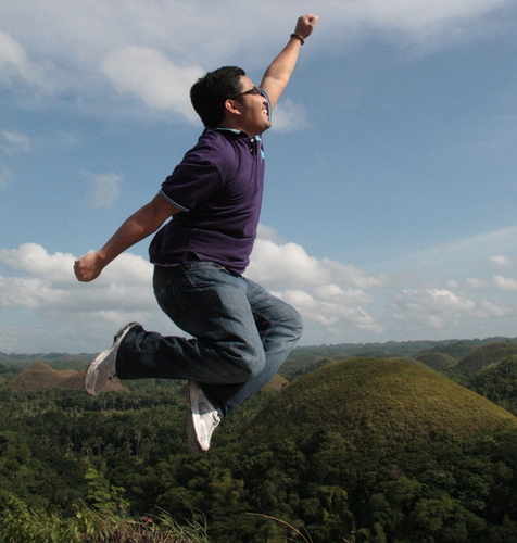 IamEulo's profile picture. A person who is living his life to the fullest