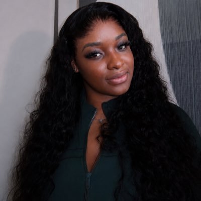 A medic🏥 || Passionate about humanity hence, @unicef ||Fashion || 1st daughter of the most high || Tech Girl @Finwrites on a path to front-end development