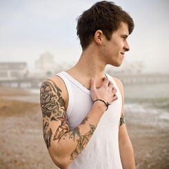 Come here, follow me! I follow back!