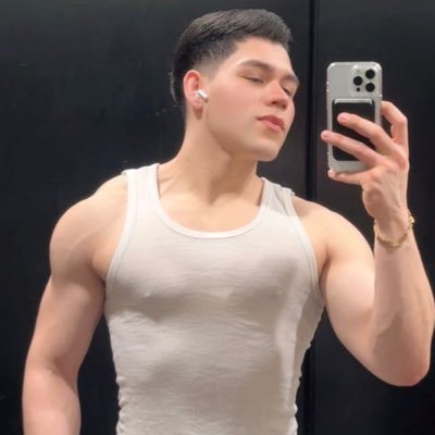 DideyFlores's profile image