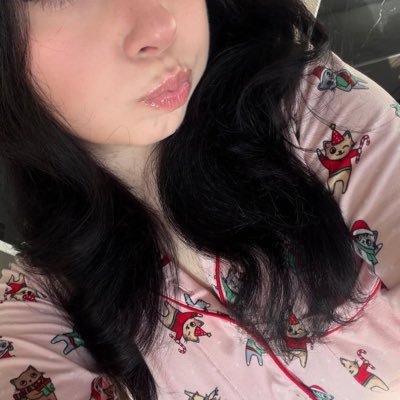 ✨I draw things of all kind like Vtubers, Anime’s, and Twitch stuff~ Collage girl | Looking for new friends ~🐬
