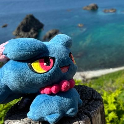 どこかの誰かさんの裏垢 愛不足 極度の甘えんぼ 闇深いこと愚痴ったりするから 気を病んだらフォロー外してもろて