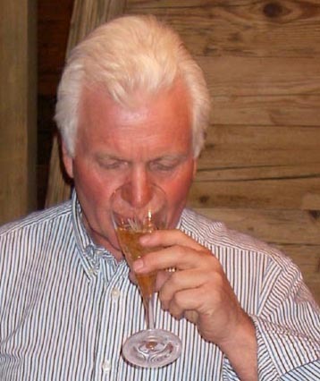 rodbin's profile picture. 