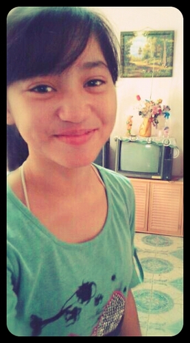 do follow me and i'll follow you back :)