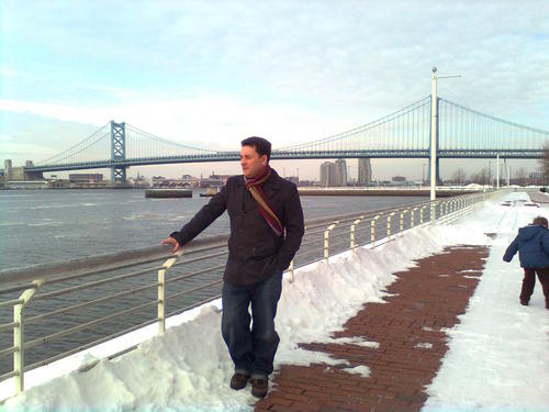 eyalluvitt's profile picture. 