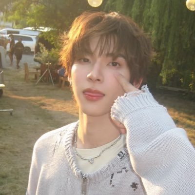 🌱 teetee’s left sock ᶻ 𝗓 𐰁