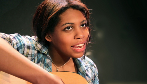 trlysydneyelise's profile picture. Singer-Songwriter| Media Artist 🌸 All great things are rooted in peace ☮️