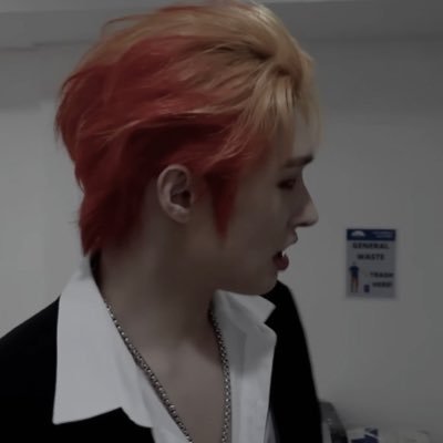 𝐑𝐄𝐌𝐈𝐍𝐆𝐓𝐎𝐍 ✩