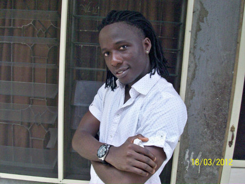 mid9tpoison's profile picture. I can say I'm caring fun-loving guy who likes staying active and treating life as an adventure......I'm a footballer and im loving my family, boo and relations