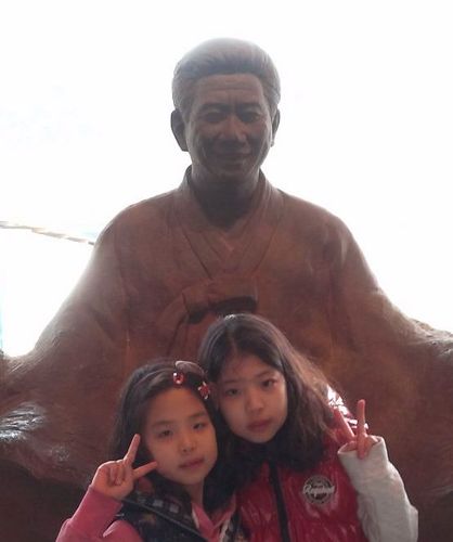 xiparkyoungmin's profile picture. 