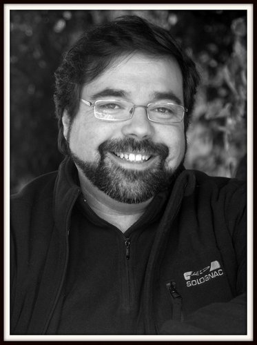 Informático, fotografo amador, Motociclista, amante do Alentejo e dedicado ouvinte do mais belo discurso de Deus: A Natureza.