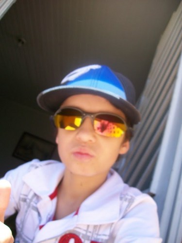 14 years , Gêminiano , Soou Ciumento Sim ,, Ben Folgado ,  Soolteiro  66'  ,, Hermão DaÁ @Burn_maconha ,,  Contatto Msnê; allan_fzo_25@hotmail.com Follow  - Me?
