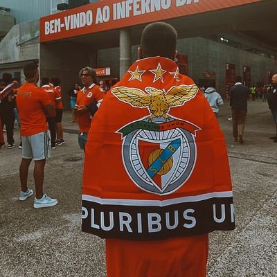 •Tenho a melhor namorada do mundo                     •E PLURIBUS UNUM 1904 🔴⚪