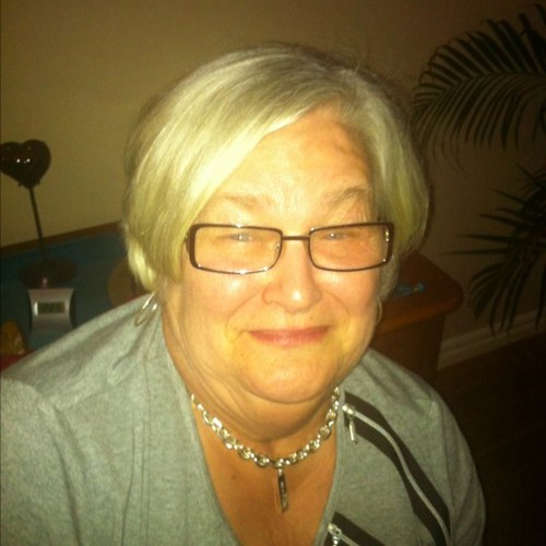 ninaselin50's profile picture. 