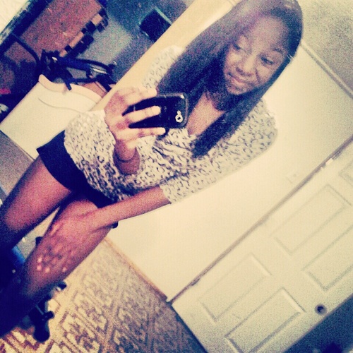 iTs Cheyaneeeeee , iLove To Laugh , Cheer , Dance , And Be Goofy All The Timee . iLovee Shopping . Yeeah , Im #TeamPisces , #TeamIdgaf ,# TeamTaken !