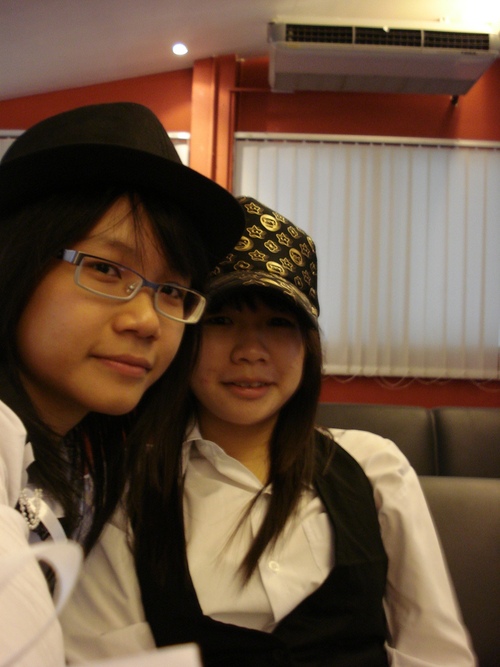 yen_1124's profile picture. i tend to like things that doesn't belongs to me...