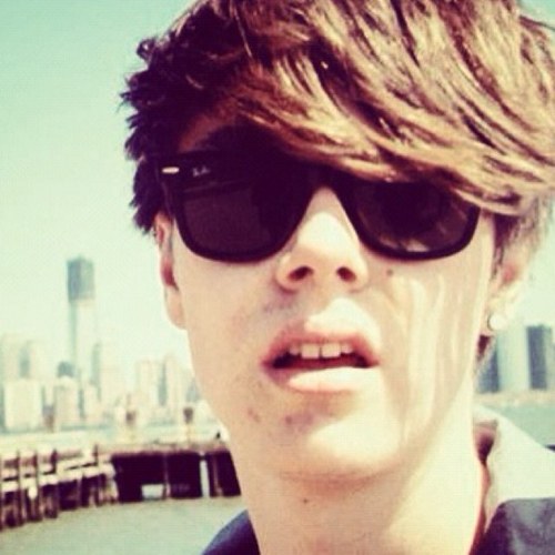 omgharrisonwebb's profile picture. You'll know they're special when no matter what kind of mood you are in, they can always manage to make you smile. @harrisonwebb97 @andersonwebb97