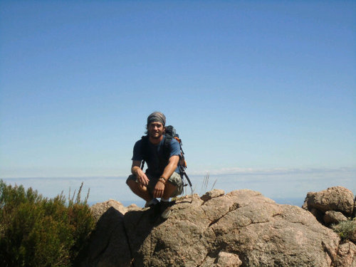 AlePiemon's profile picture. 