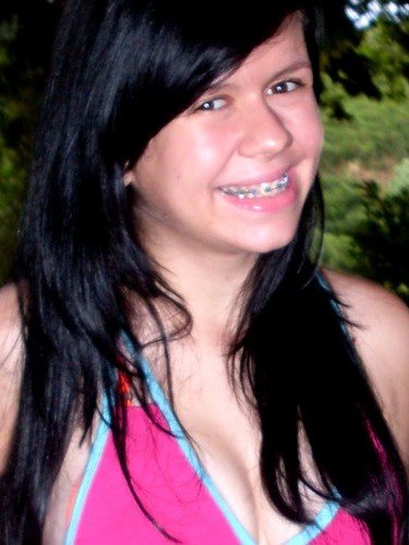 [...]'³  “Quem me dera ao menos uma vez, acreditar que o mundo é perfeito e que todas as pessoas são felizes”♪