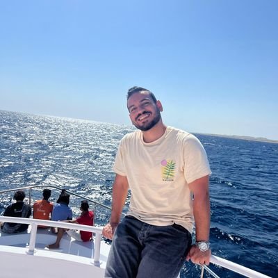 يا تموت وانت واقف يا تعيش وانت راكع