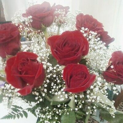 Im a wedding planner who enjoys what I do! So ladies please feel free ask questions. Thank you all! beautifulladies@gmail.com