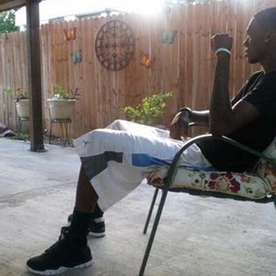 L I L R O N A L D Bred 11s Twitter