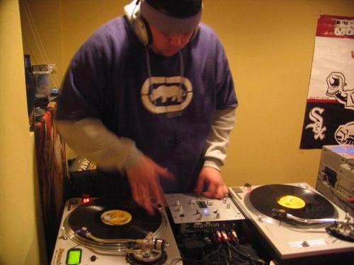 DeJayTank's profile picture. Fresh Kicks and a Fitted Cap...