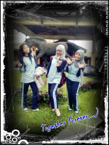 desikartika11's profile picture. apa saja yang penting baik,,,ehhehhee