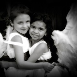 kissmylove's profile picture. kiss the bride photography ask me for my information