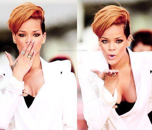 I'm huge fan of #Rihanna ;)