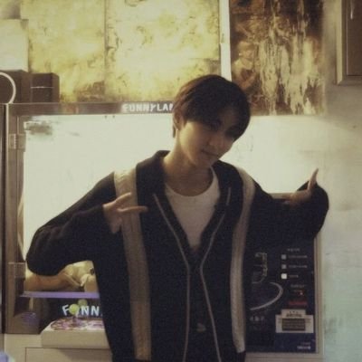 jungwon :33