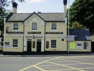 Fun pub up the hill in Caversham with Live Music, Quizzes and most importantly beer