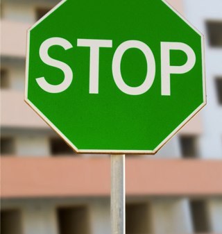 greenstopsign's profile picture. 