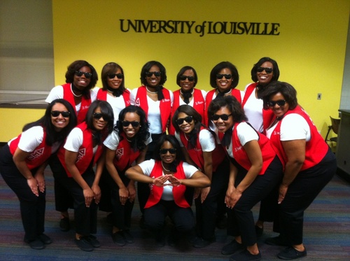 Family and God first. Dedicated UofL Nursing student. A DEVASTATING DIVA!!! DST til the day I die!