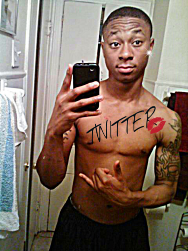 JalenJordan_7's profile picture. i love eatting hot wings..!!! #3QuickHitsCrew#D.Rose